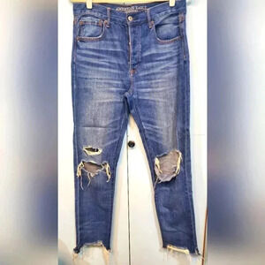 American Eagle Outfitters Women's Denim sz 6 long- button fly skinny distressed